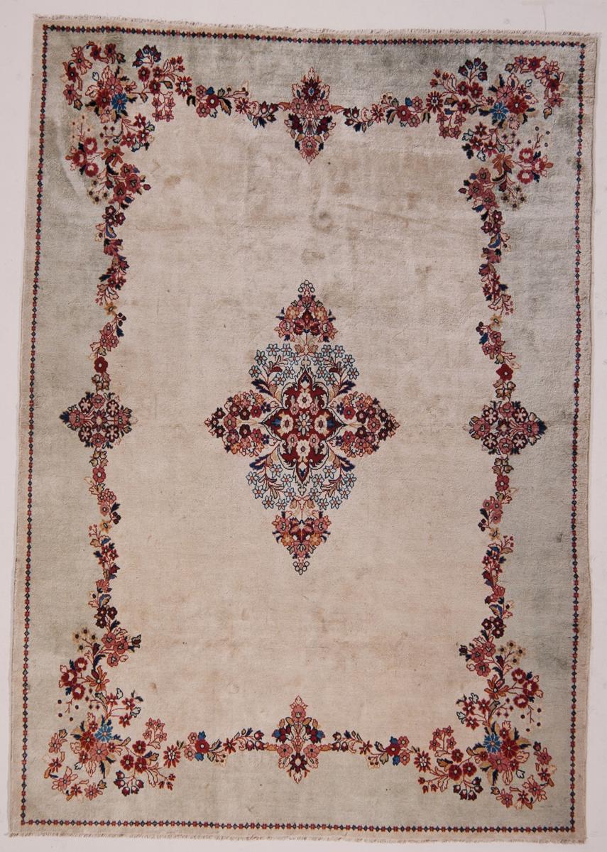 Vecchio rug, inventory number 695